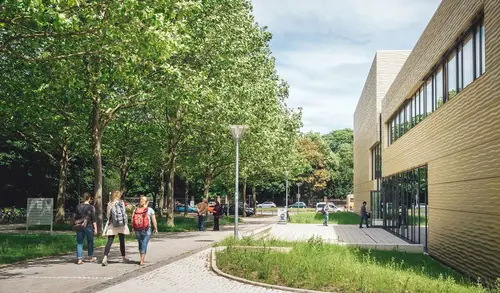 Außenansicht des Kommunikations- und Informationszentrum (KIZ) der Universität Erfurt