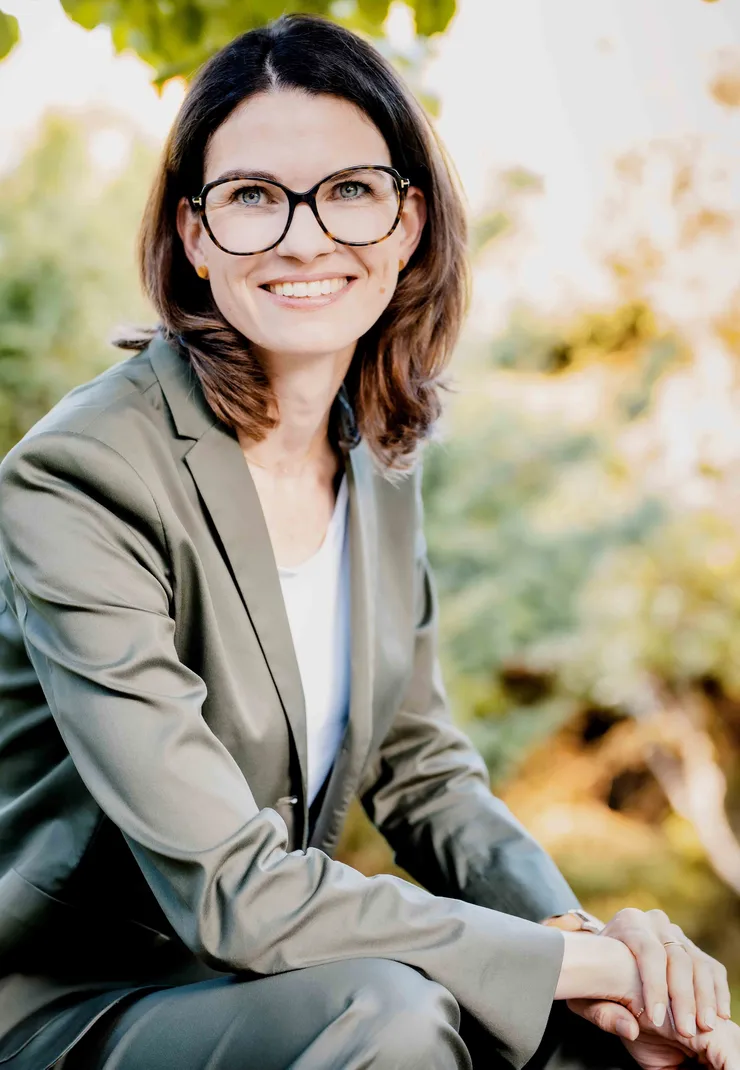 Professor Dr Cornelia Betsch